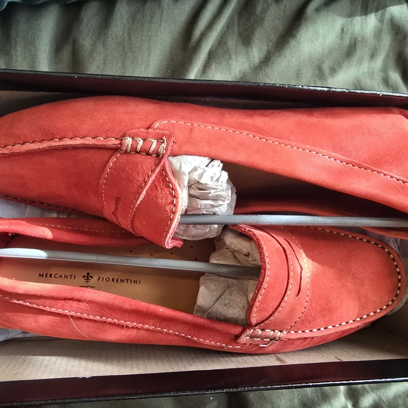 New In BOX Mercanti Fiorentini WOMENS Red Loafers - Picture 7 of 9